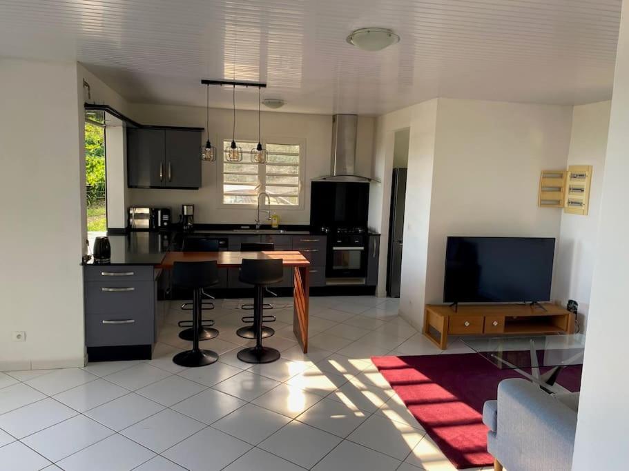 Riviere-Salee Les Terrasses De Maelle - Jolie Villa F4 Vue Mer מראה חיצוני תמונה